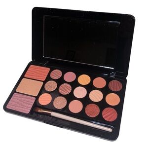 BNIB Rosy Nudes Face & Eye Palette
